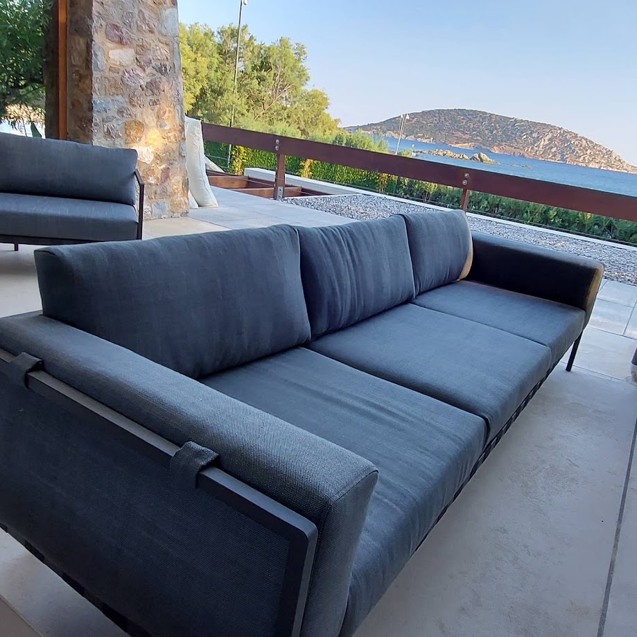 mavro lithari outdoor
