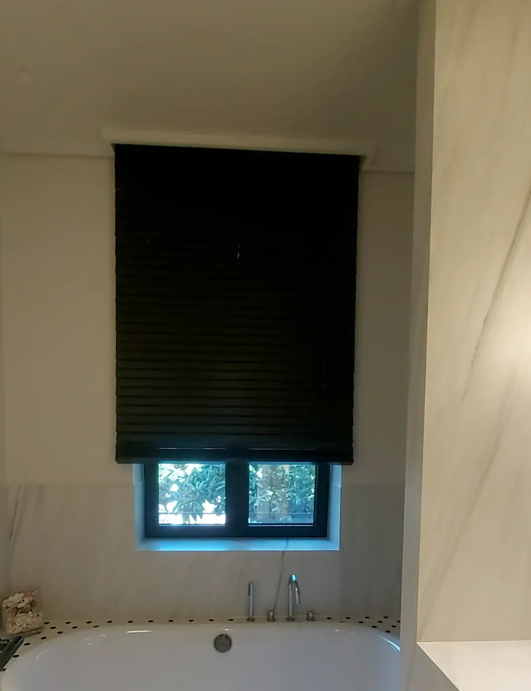 to-ergastiri-wired-wireless-blind-control